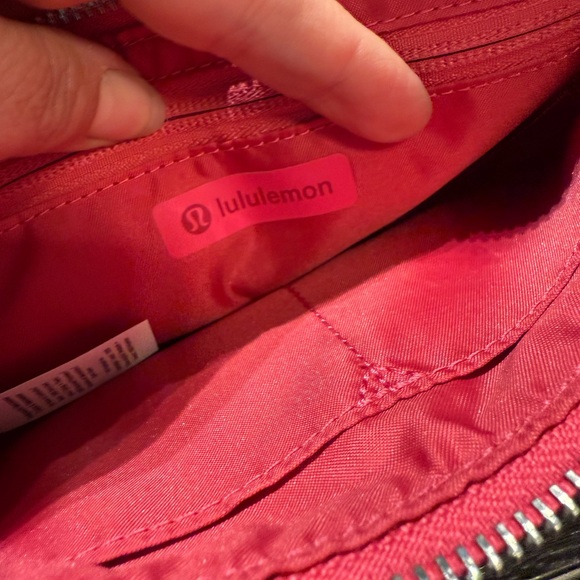 Lululemon Athletica Bold Pink Crossbody Bag - Picture 5 of 8